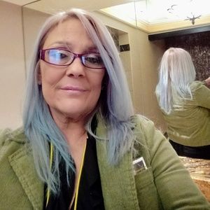 Meet your Posher, Michele